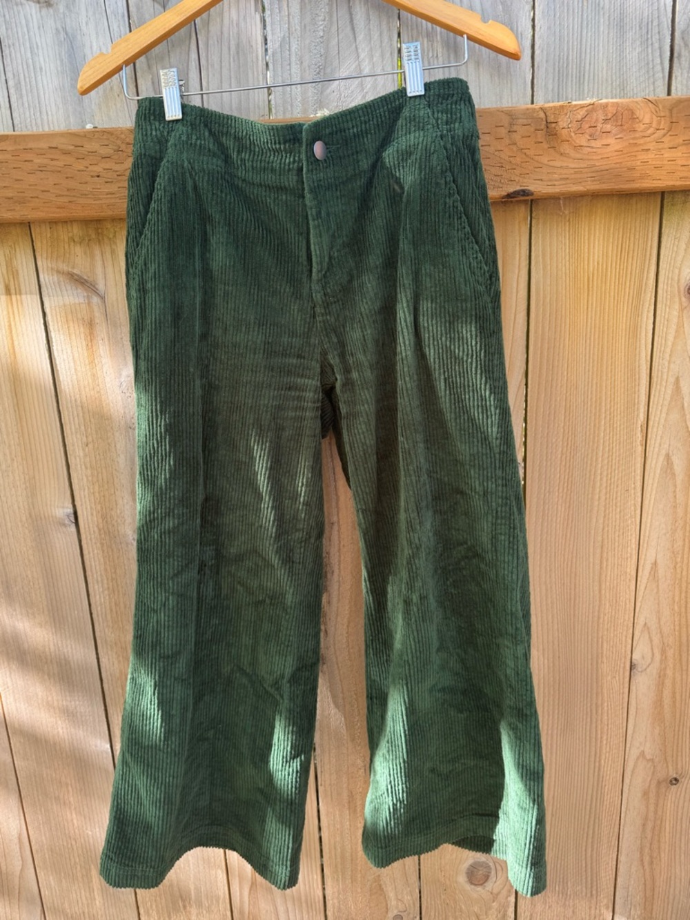 Pact organic wide leg cropped corduroy pants - Picture 3 of 6